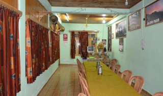 Dining area, Raja guest house, Shoja, Himachal Pradesh
